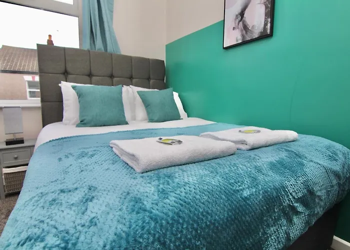 Mount House - Cosy Spacious Home